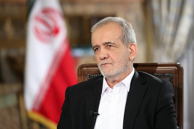Iran president offers US olive branch, hails Russian support