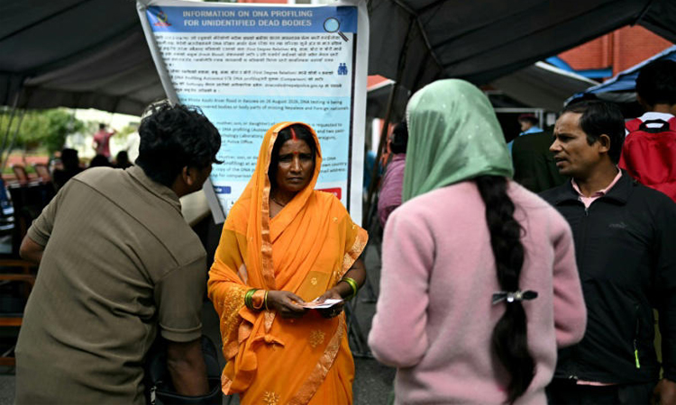 Families descend on Nepal in search of missing tourists
