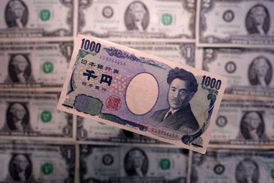 Japanese yen jumps more than 1% against dollar, extends rebound