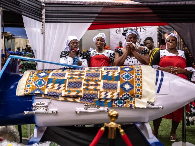 In Ghana, larger-than-life coffins tell the stories of the dead
