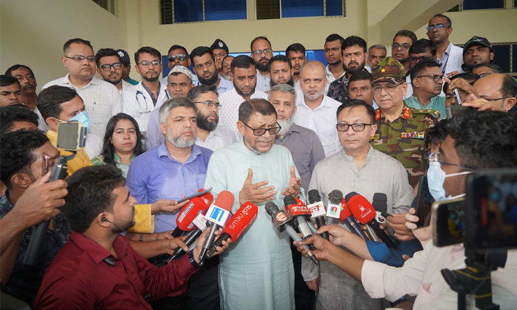 Every govt hospital will be freed from brokers: Health Minister