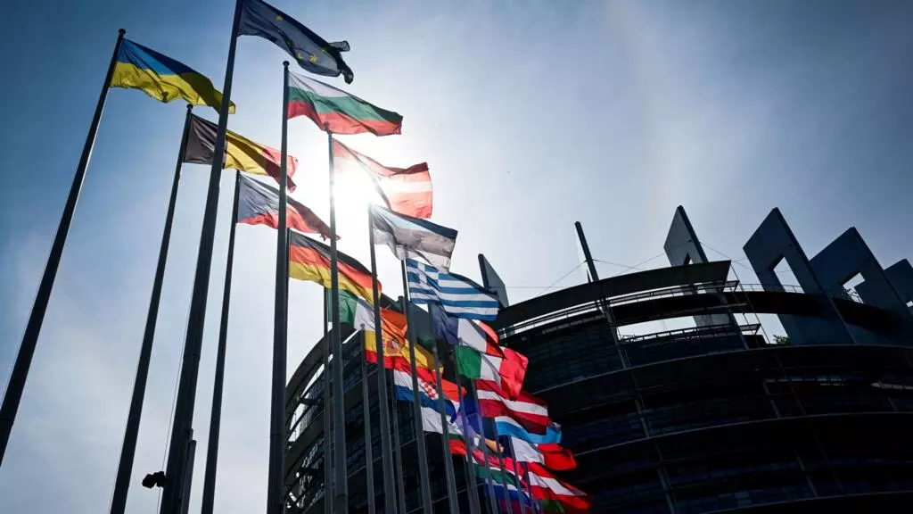 5 EU countries aim to send rejected migrants to 'return hub' by 2027