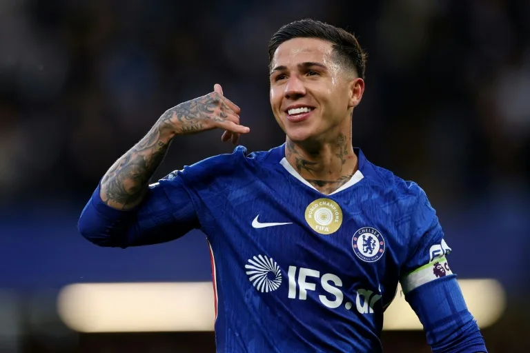 Alonso urges Chelsea to 'move forward' after Fernandez's exit