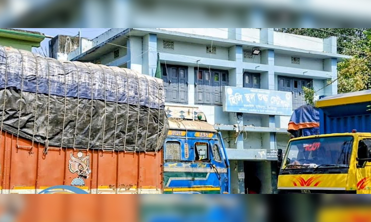 Hili Land Port resumes import-export activities after 6-day halt