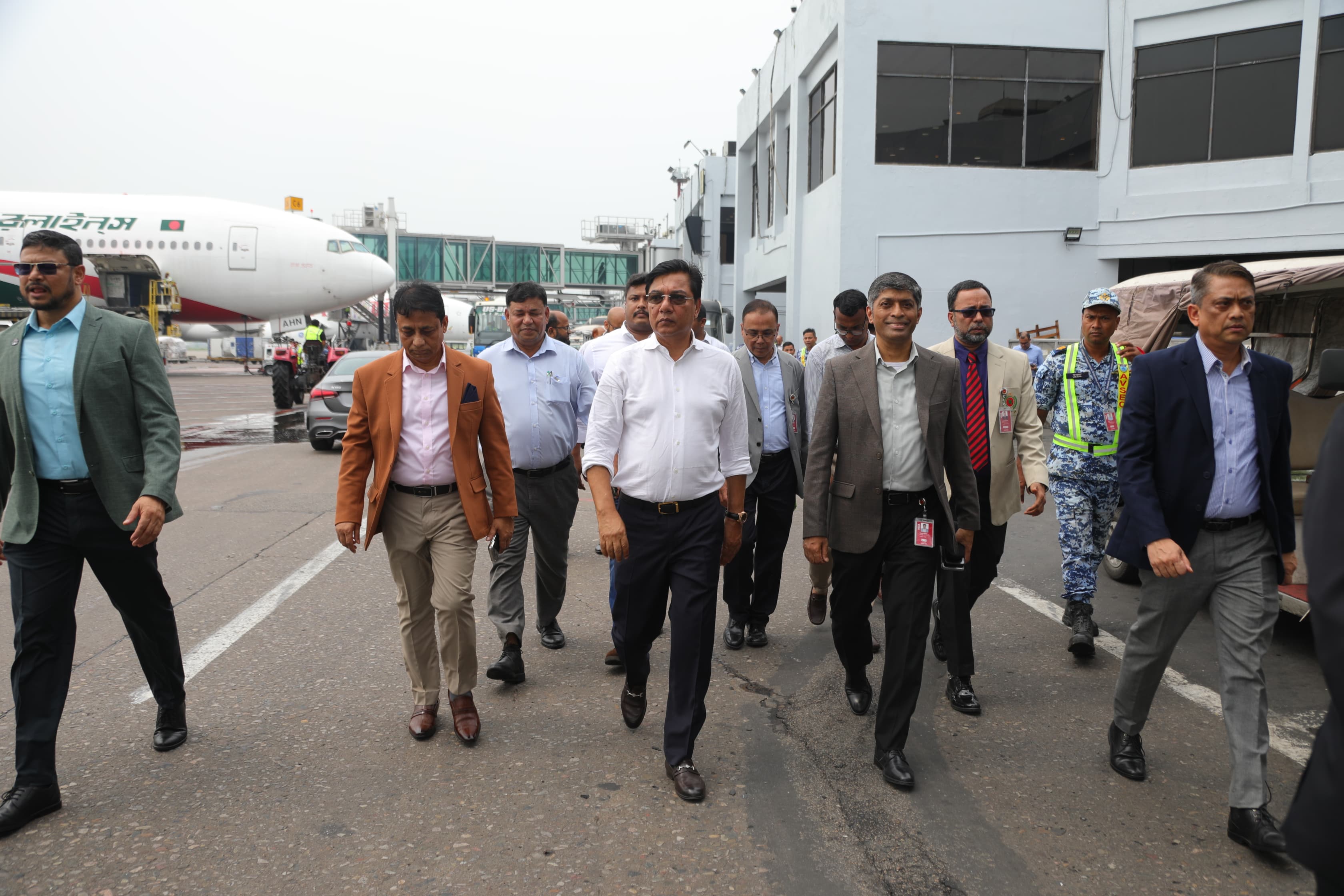 Millat orders faster baggage delivery at HSIA