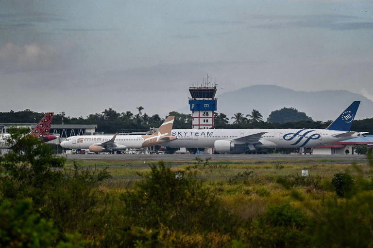 Jakarta airport extends closure after volcano eruption
