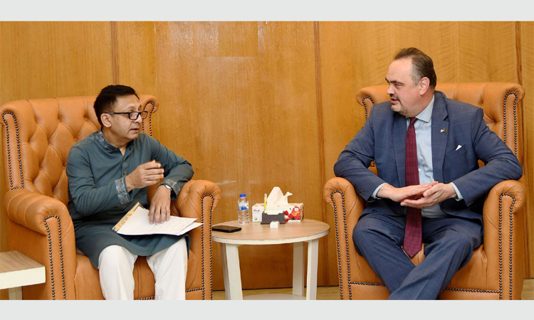 Commerce Minister, US envoy discuss ways to boost trade, investment