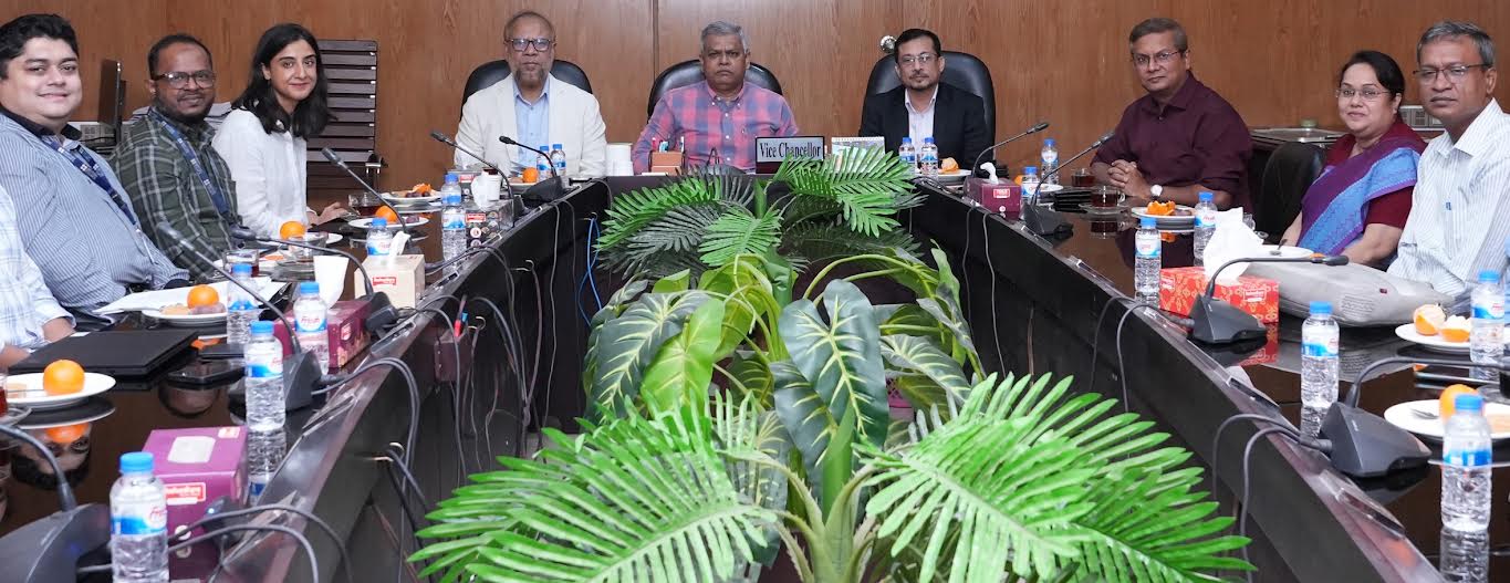 British Council delegation pays courtesy call on RU VC