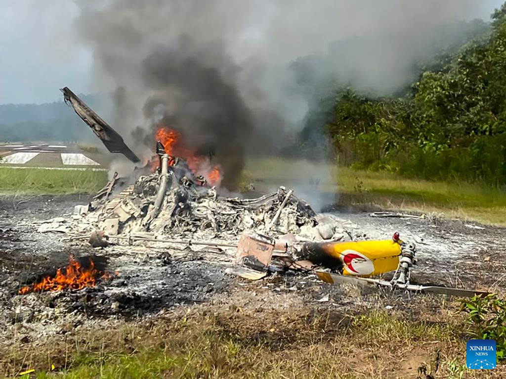 Malaysia helicopter crash kills 5