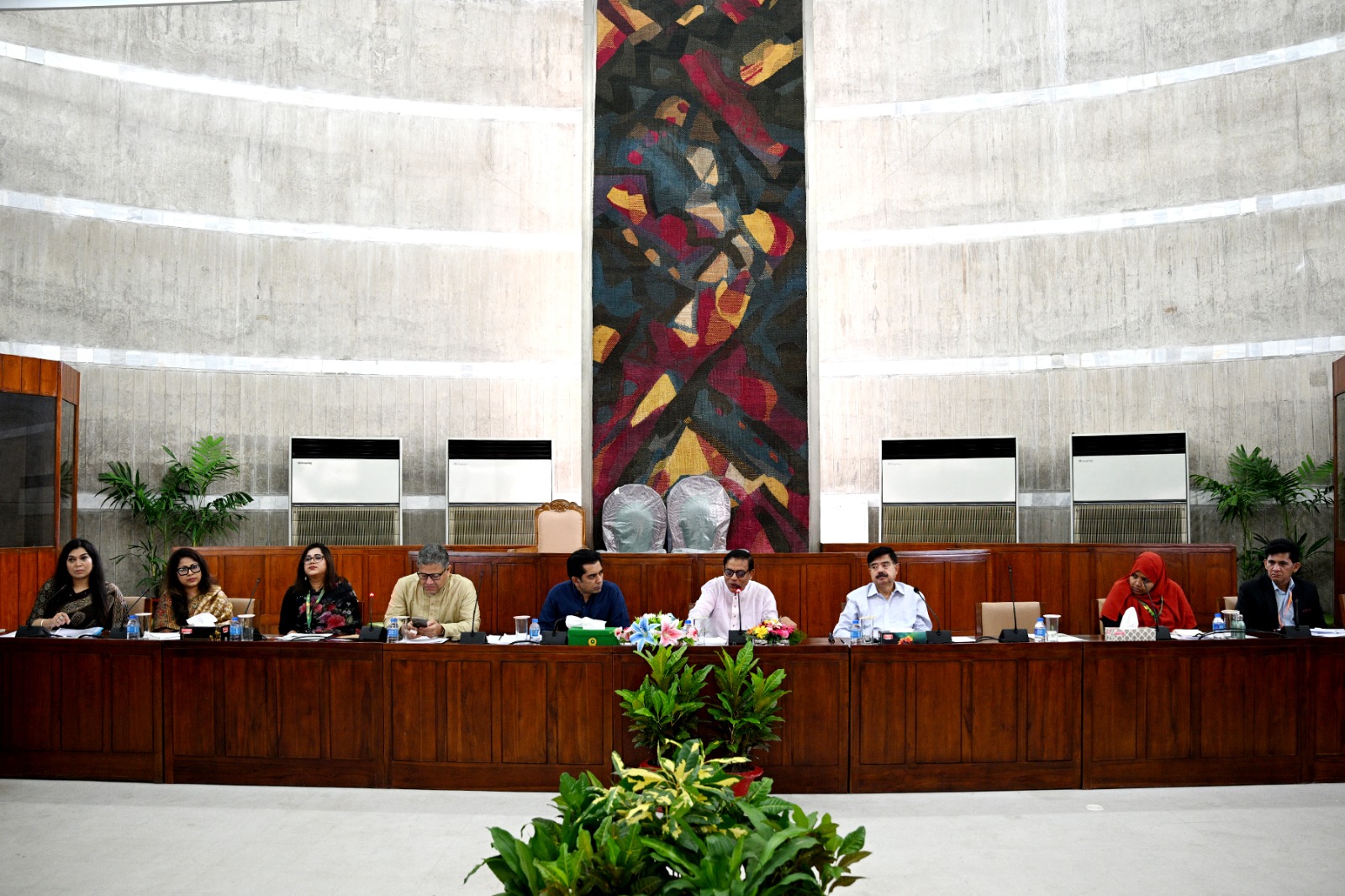 Parliamentary activities to be presented more effectively to people