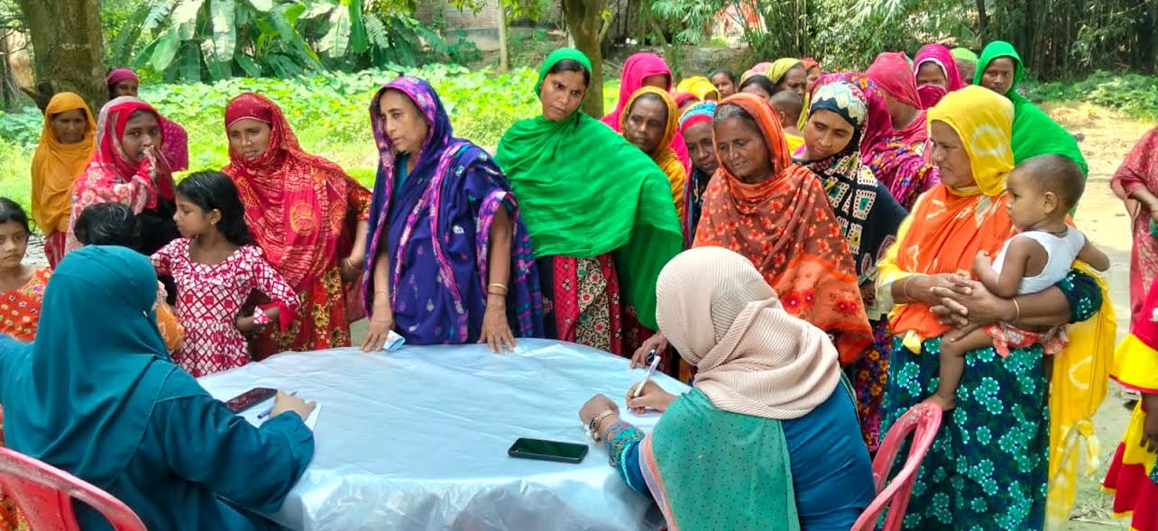 Over 1,000 people receive free medical services in Majhardiar