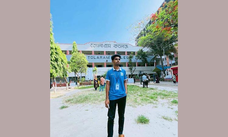 মায়ের কাছে বলা কোন স্বপ্নই পূরণ করে যেতে পারলেন না শহিদ আবদুর রহমান