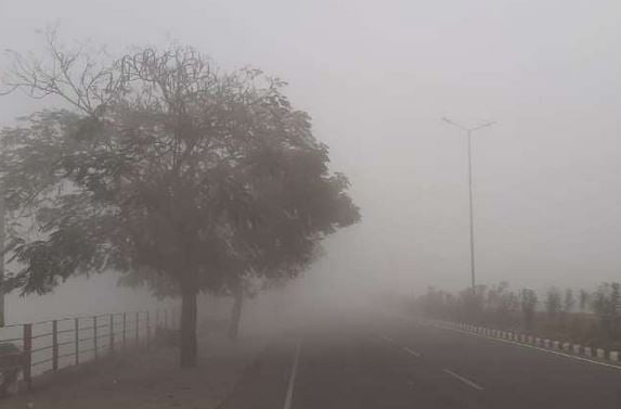 রাজশাহীসহ পাঁচ জেলার ওপর দিয়ে প্রবাহমান মৃদু শৈত্যপ্রবাহ আরও বিস্তৃত হতে পারে