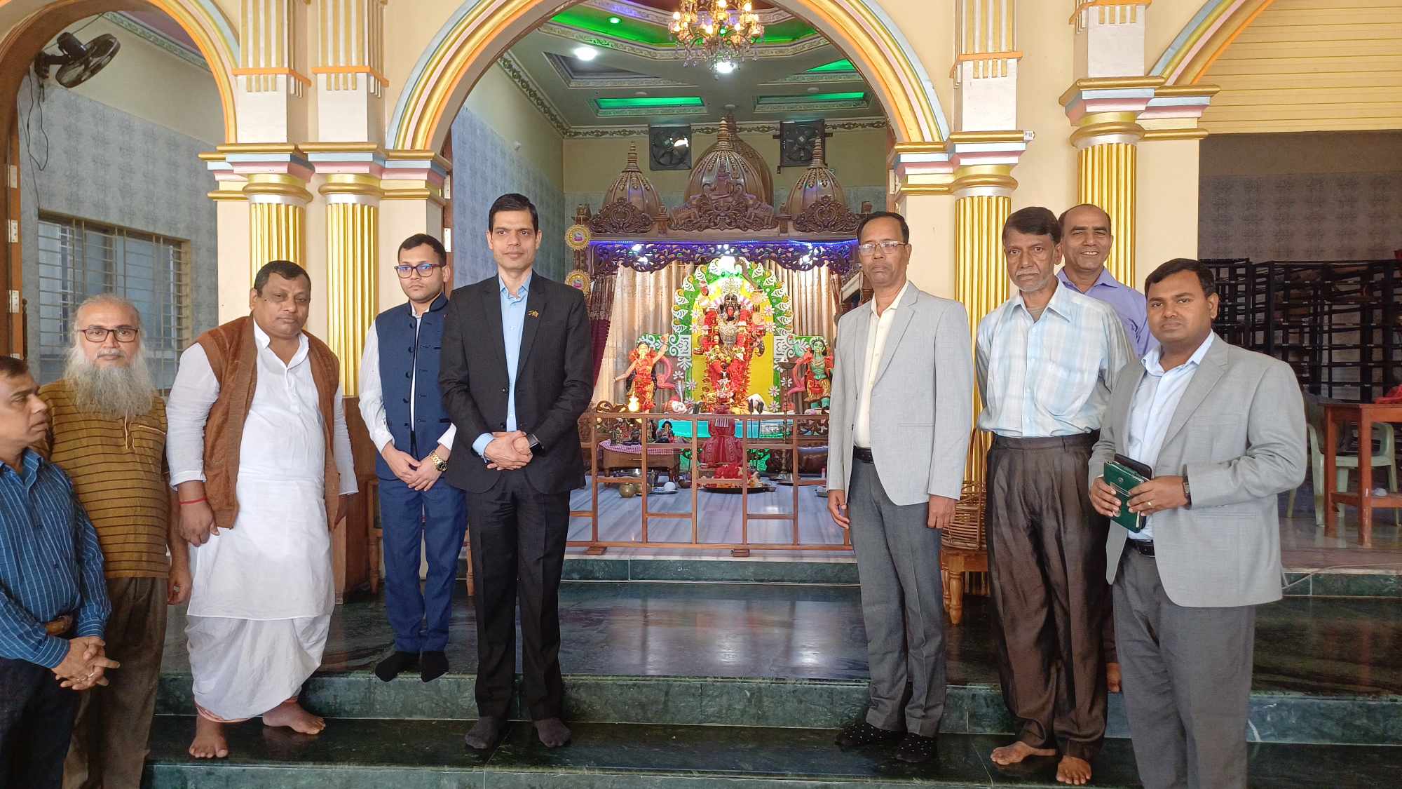 নেপালের রাষ্ট্রদূত ঘনশ্যামের রাঙ্গামাটি রক্ষাকালী মন্দির পরিদর্শন