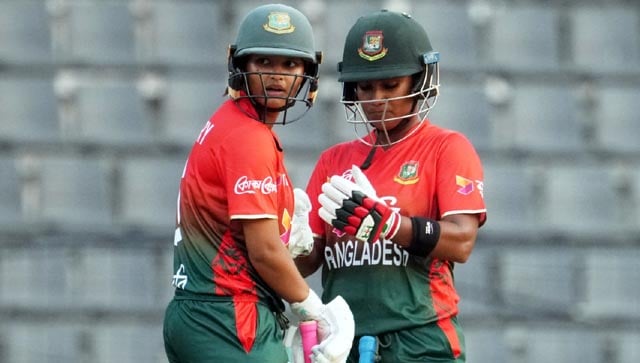 হার দিয়ে টি-টোয়েন্টি সিরিজ শুরু করলো বাংলাদেশ নারী দল