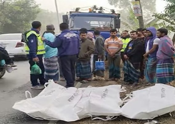 গাজীপুরে সড়ক দুর্ঘটনায় তিনজন নিহত