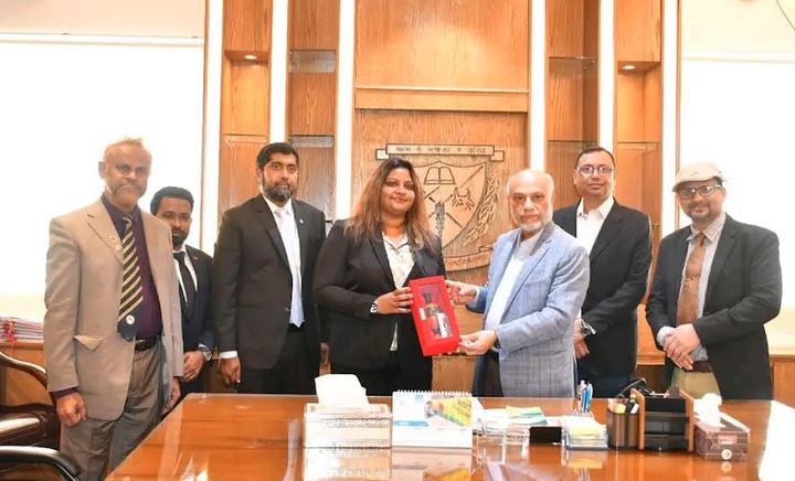 বাকৃবি উপাচার্যের সঙ্গে মালদ্বীপের হাইকমিশনারের সৌজন্য সাক্ষাৎ