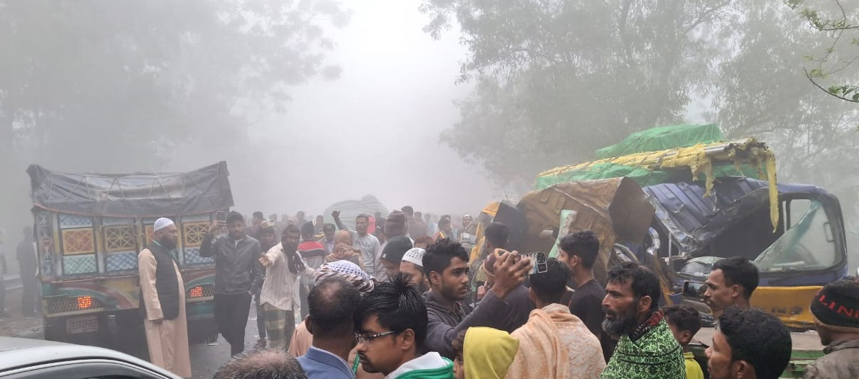 গোপালগঞ্জে পৃথক সড়ক দুর্ঘটনায় ৩ জন নিহত