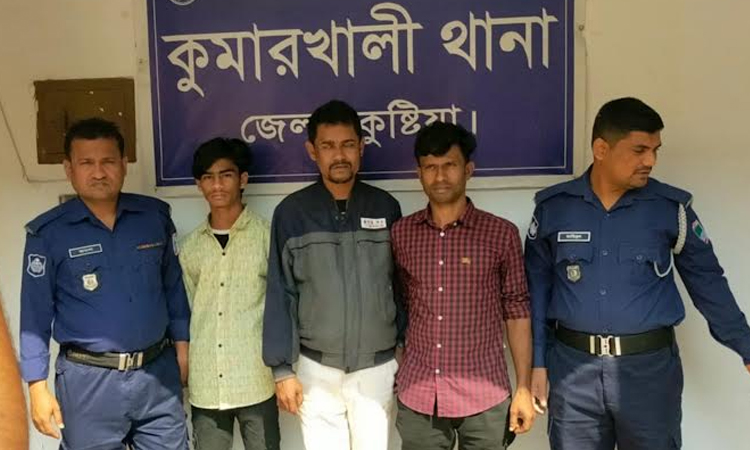 কুমারখালীতে ডাকাতির প্রস্তুতিকালে অস্ত্রসহ গ্রেফতার ৩