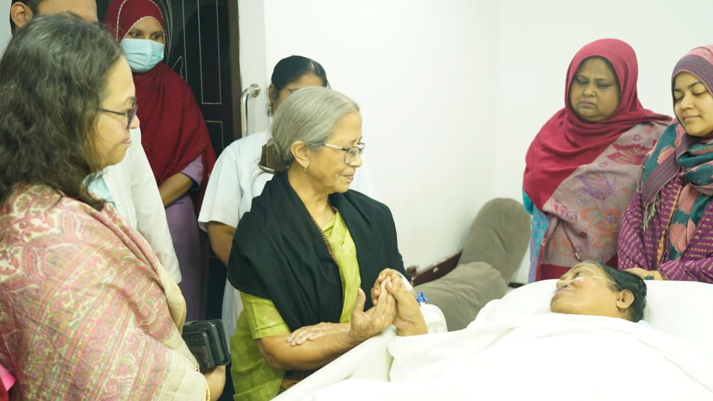 অসুস্থ ফরিদা পারভীনকে দেখতে হাসপাতালে মৎস্য উপদেষ্টা