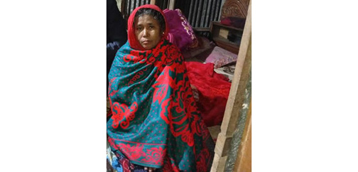 শহিদ আবদুল আউয়ালের স্ত্রী  - ছবি : বাসস