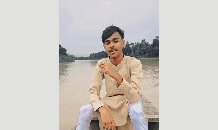 ‘আব্বা আমি আর বাঁচমু না, আমাকে মাফ করে দিও’- হাসপাতালে নেয়ার পথে বাবাকে শহিদ আসিফুরের শেষ কথা