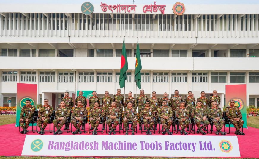 সেনাবাহিনী প্রধানের বাংলাদেশ মেশিন টুলস্ ফ্যাক্টরি লিমিটেড পরিদর্শন