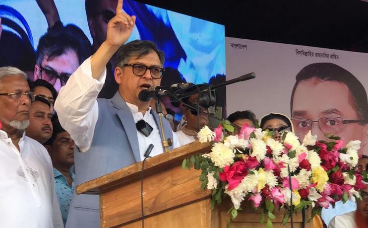 সংস্কারের দোহাই দিয়ে নির্বাচন পেছানো চলবে না : সালাহউদ্দিন আহমেদ