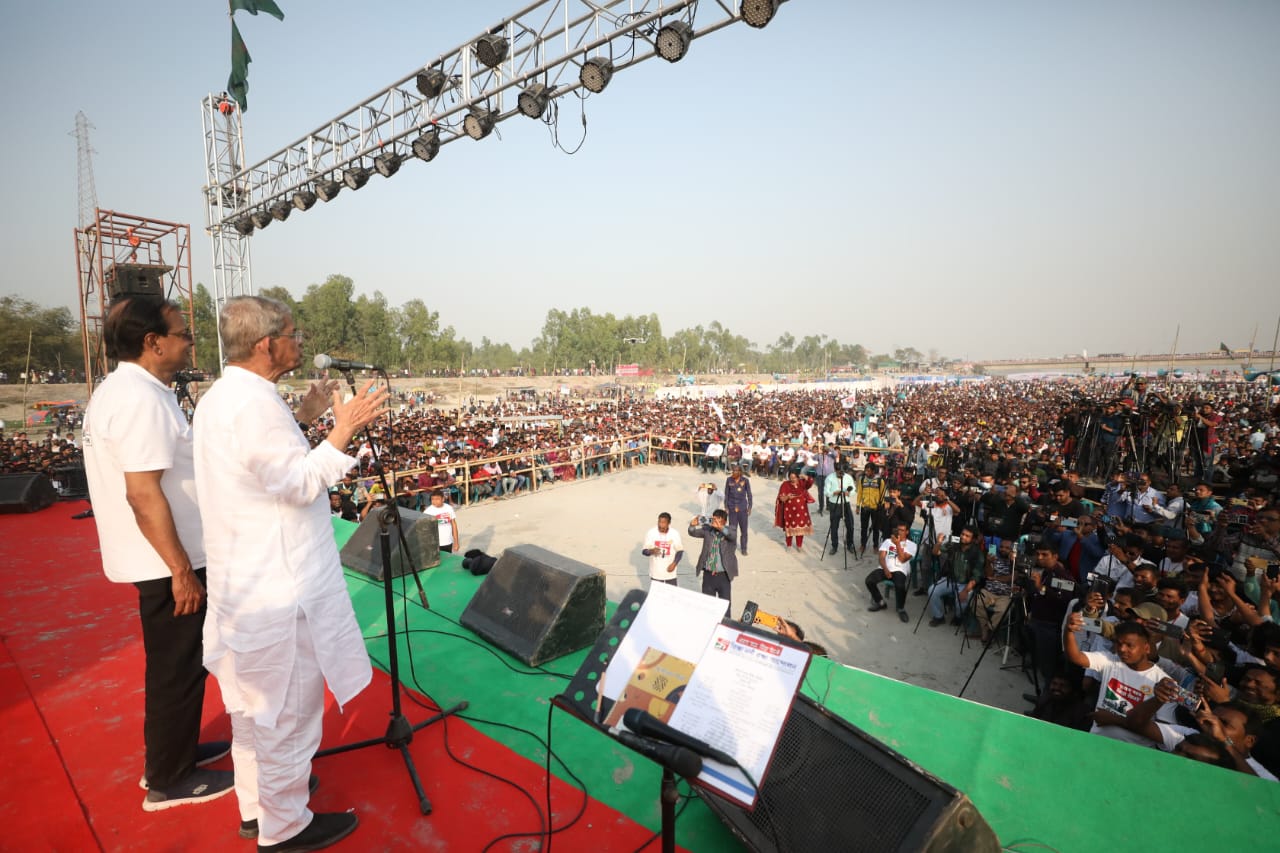 বাংলাদেশের সাথে বড় দাদার মতো ভারতের আচরণ বন্ধ করার আহ্বান মির্জা ফখরুলের