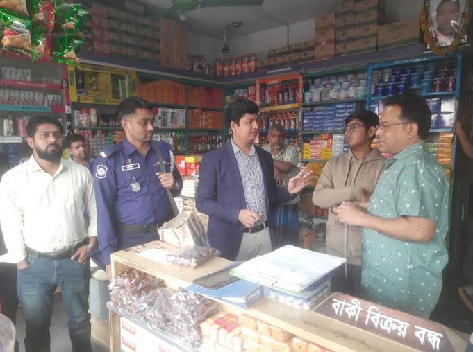 মাগুরার বাজারে ভোক্তা অধিকার অধিদপ্তরের অভিযান