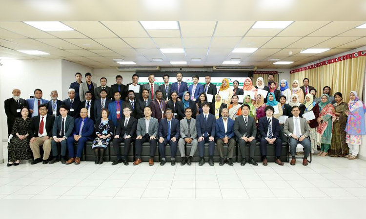 আইনজীবীসহ সংশ্লিষ্টদের জন্য ‘অ্যাডভান্সড মেডিয়েশন ট্রেনিং’ সমাপ্ত