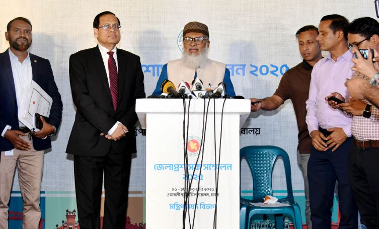 ইমাম-মুয়াজ্জিনদের বেতন বৃদ্ধির বিষয়ে আলোচনা হয়েছে : ধর্ম উপদেষ্টা