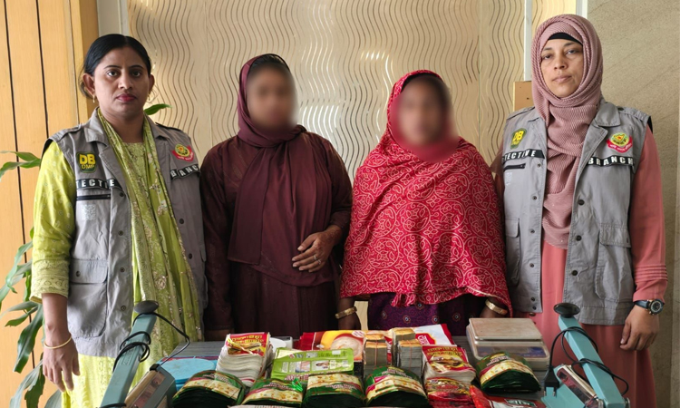মোহাম্মদপুরে কোটি টাকা মূল্যের হেরোইনসহ দুই নারী গ্রেফতার