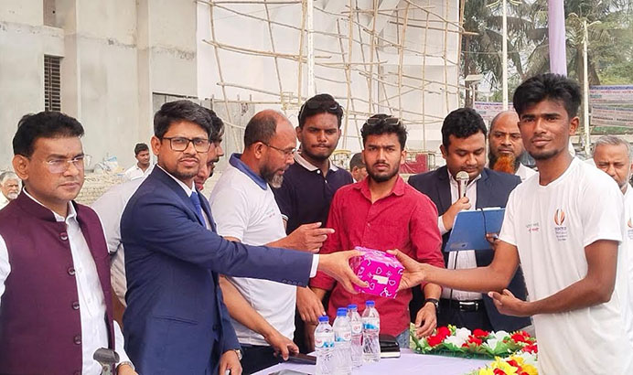 ভোলায় মিনি ম্যারাথন প্রতিযোগিতা অনুষ্ঠিত