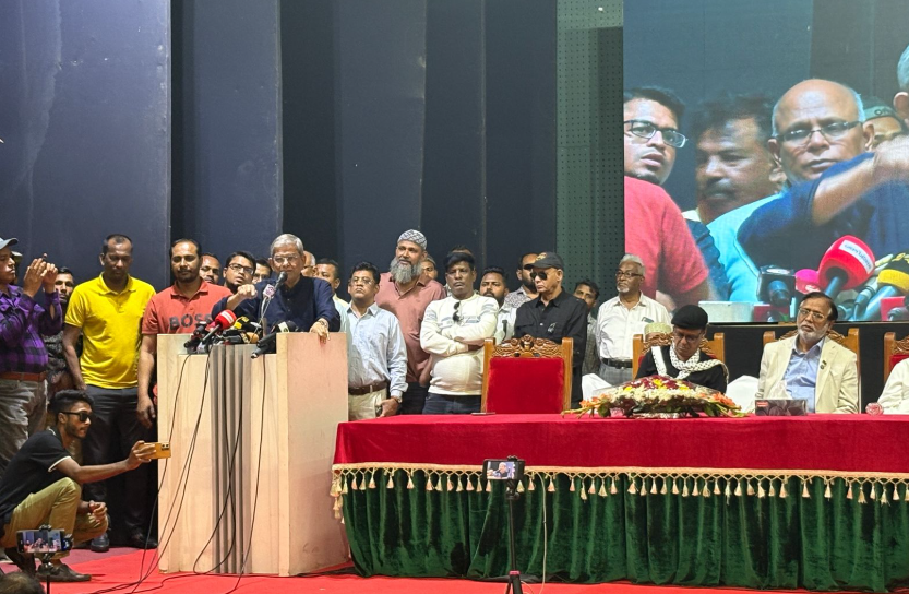 কাঁদা ছোড়াছুড়ি বন্ধ করে ঐক্যবদ্ধ থাকুন: মির্জা ফখরুল