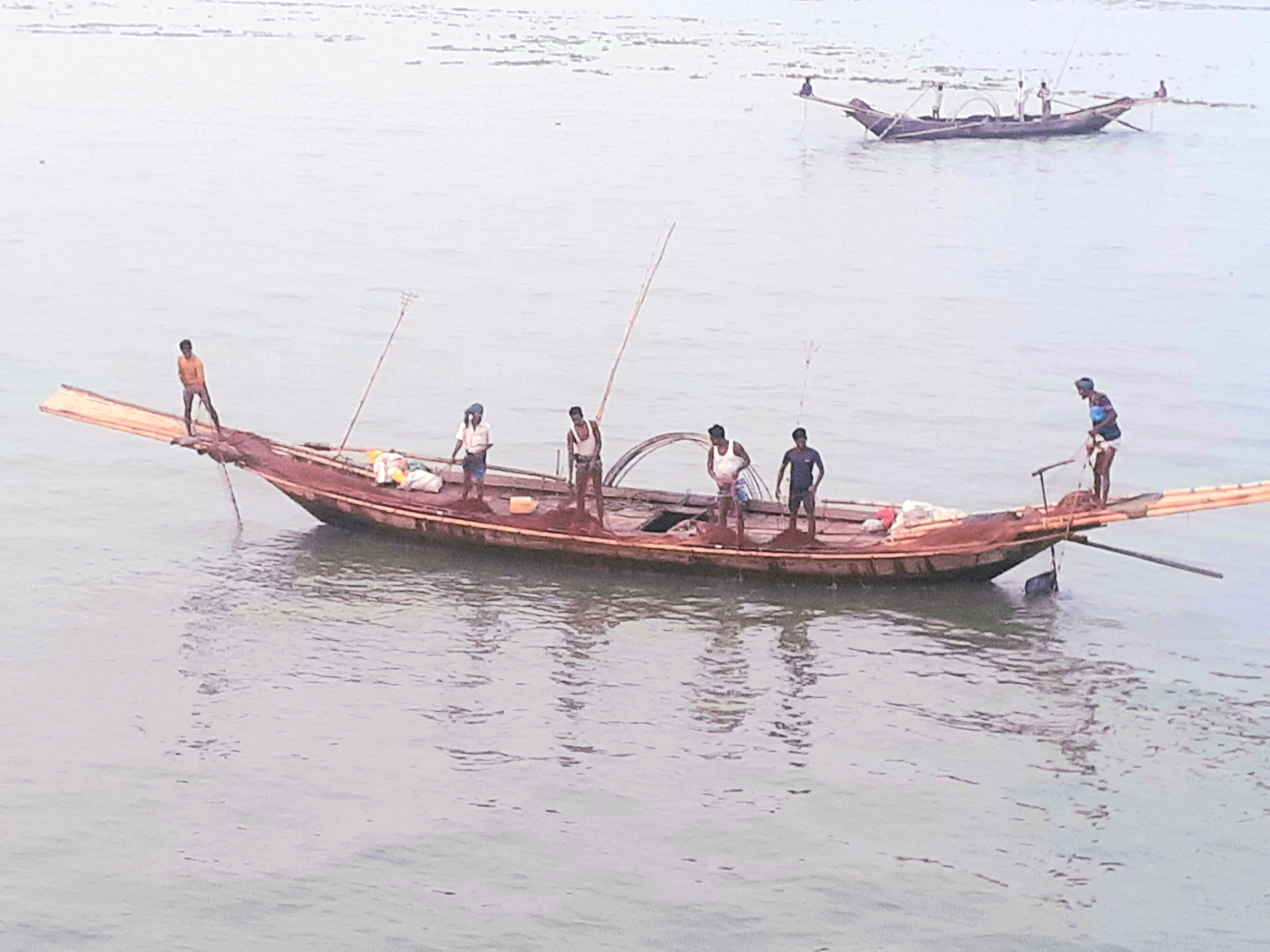 ভোলার মেঘনা ও তেঁতুলিয়ায় দুইমাস মাছ ধরা বন্ধ