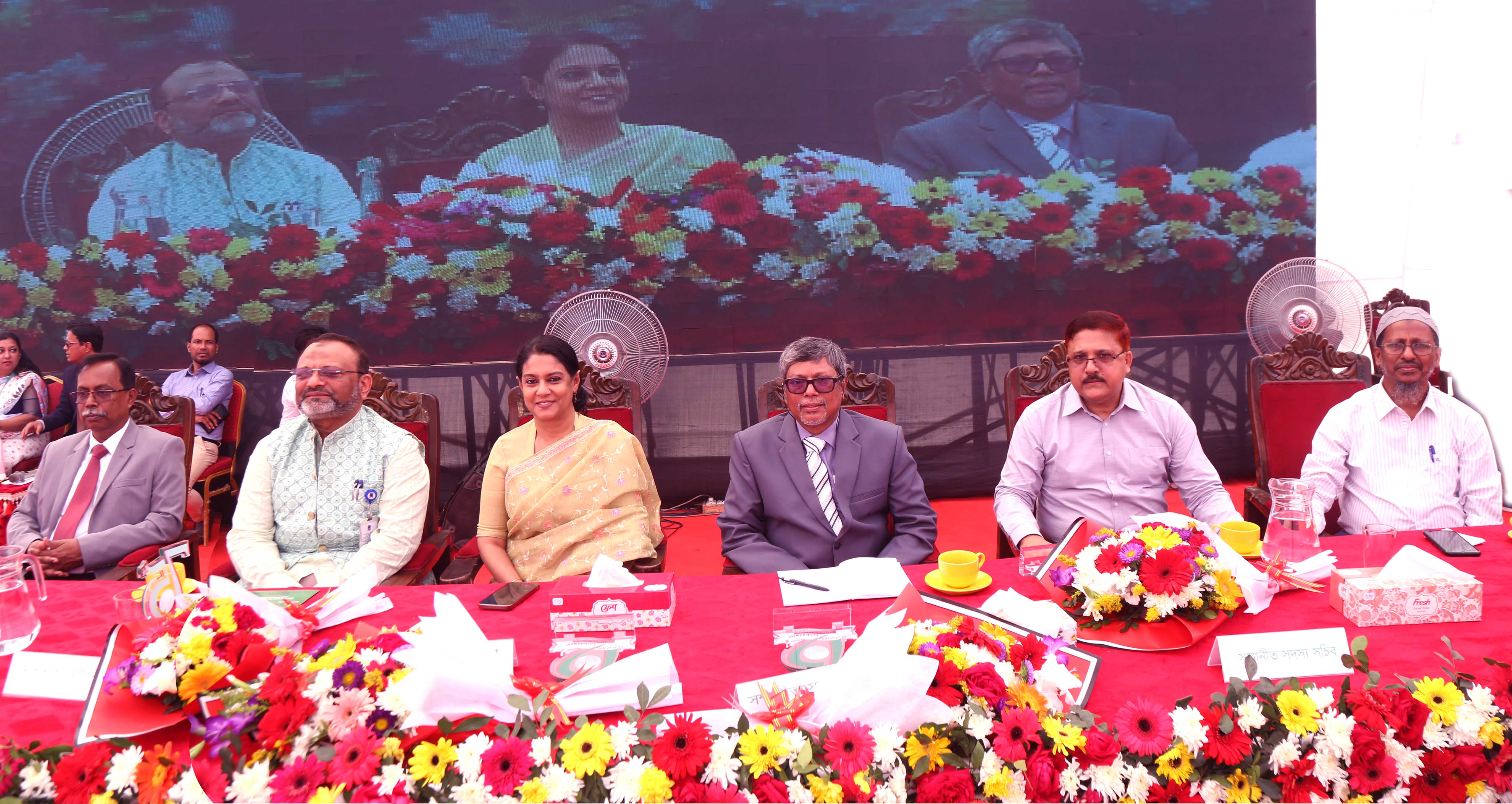 নানা কর্মসূচির মধ্য দিয়ে ঢাবি ভূগোল ও পরিবেশ বিভাগের প্রতিষ্ঠাবার্ষিকী উদযাপিত