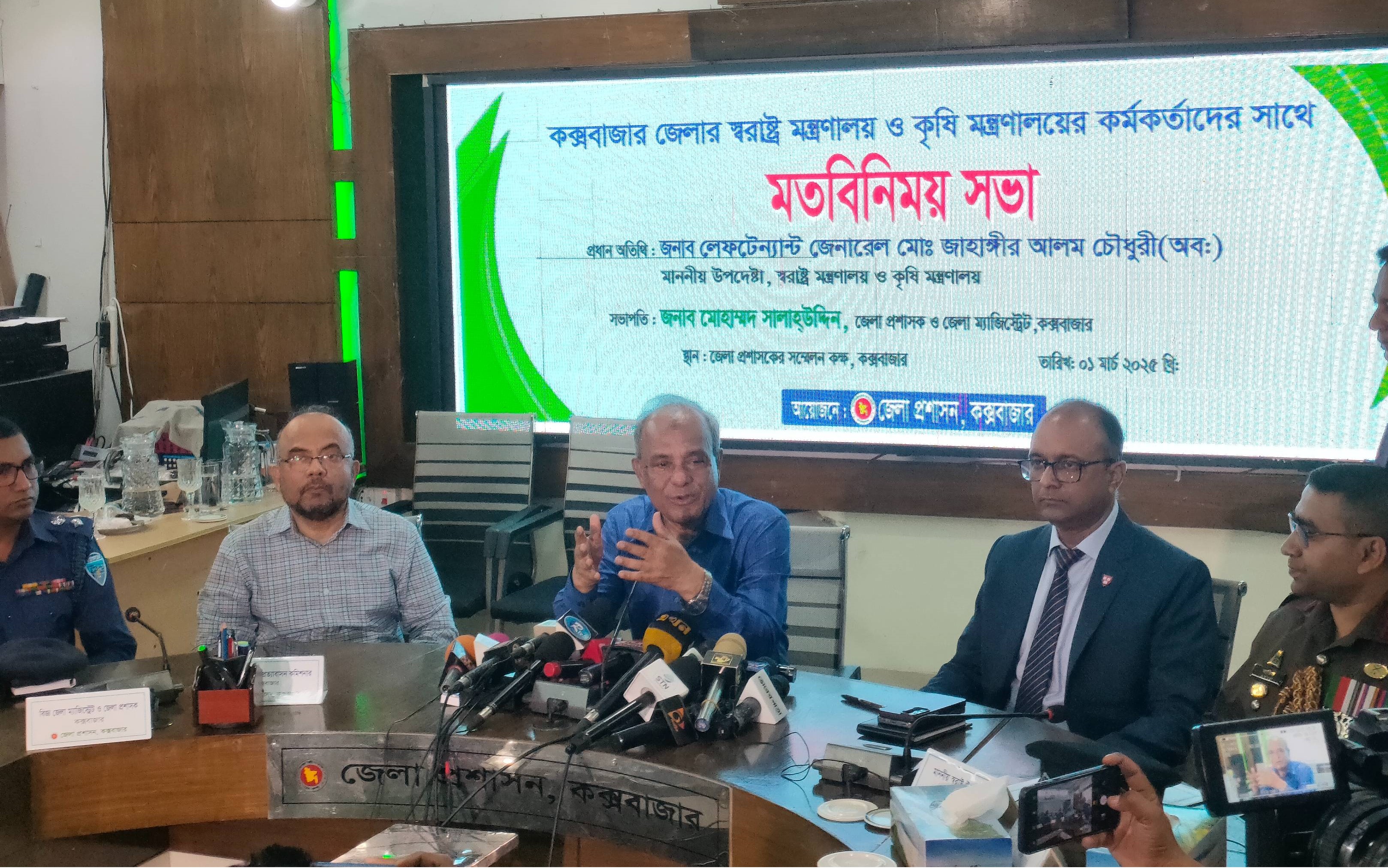 দলীয় নয়, অপরাধ বিবেচনায় প্রশাসন ব্যবস্থা নেবে : স্বরাষ্ট্র উপদেষ্টা