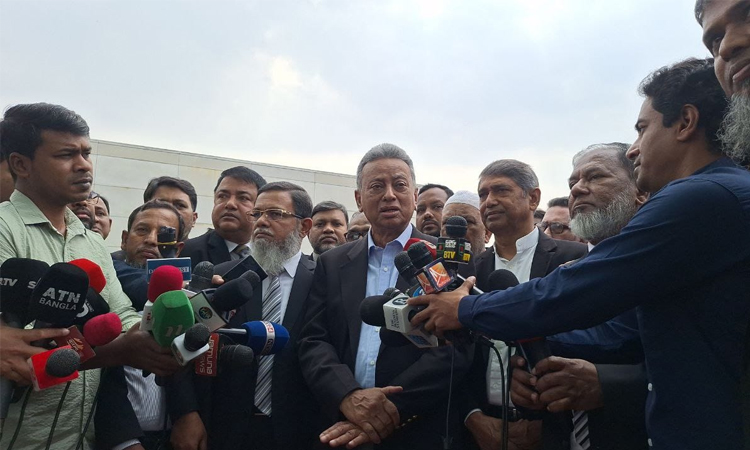 ‘সেকেন্ড রিপাবলিক’ বাস্তবায়ন করতে জনগণের মুখোমুখি হতে হবে: আমির খসরু 