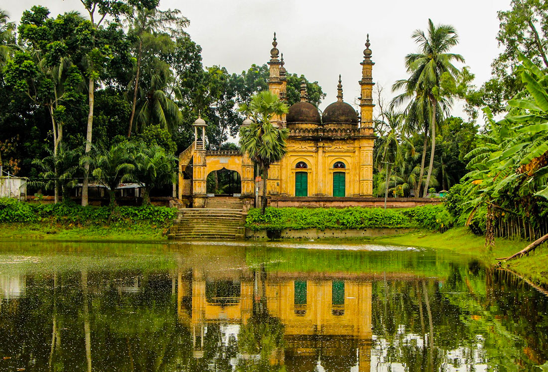 মুসলিম স্থাপত্যের নিদর্শন সাতক্ষীরার তেঁতুলিয়া শাহী জামে মসজিদ