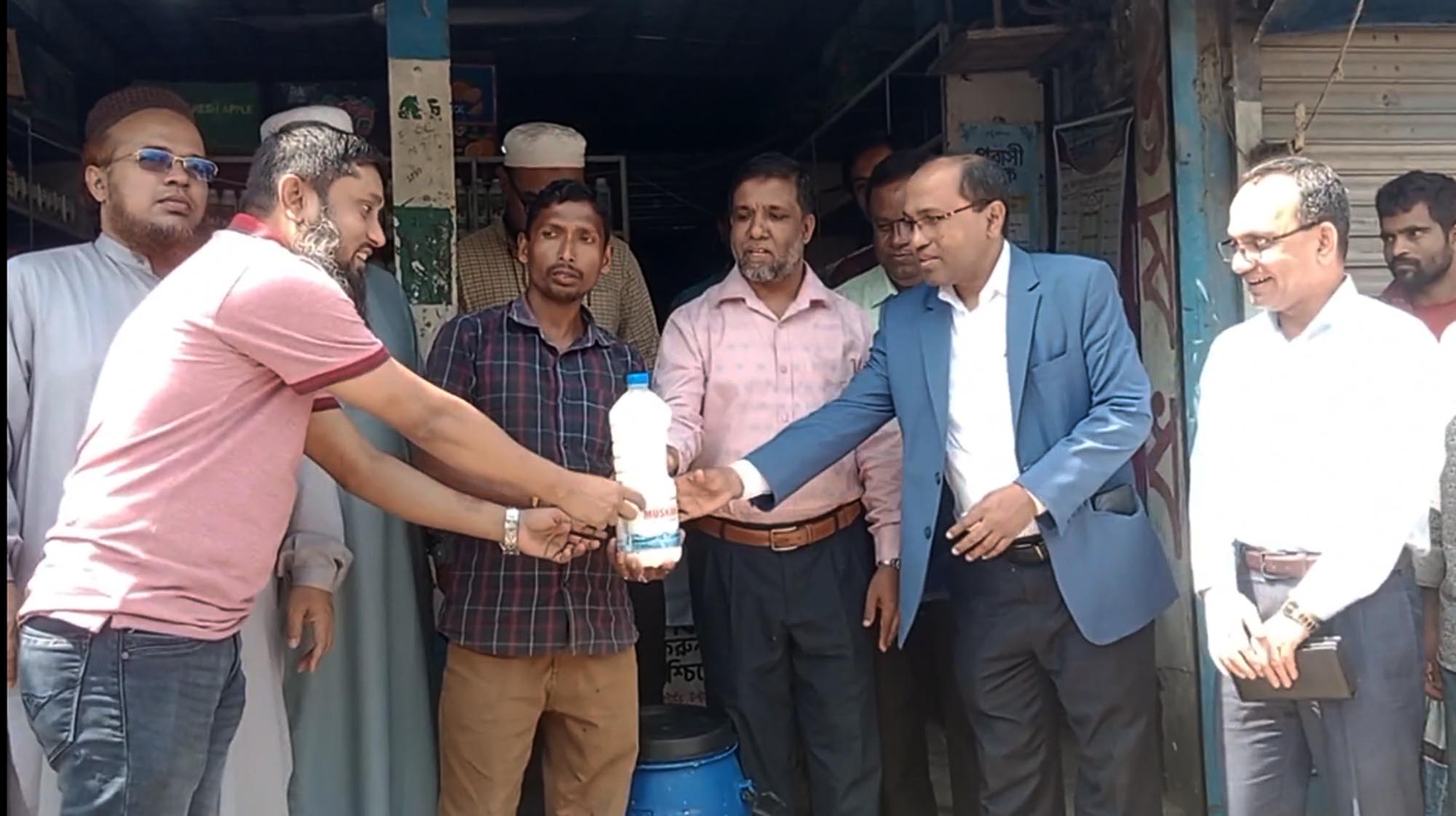 হবিগঞ্জে সুলভ মূল্যে দুধ, ডিম বিক্রি