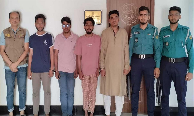চট্টগ্রামে চাকরিজীবীকে অপহরণ করে মুক্তিপণ আদায়, গ্রেফতার ৪
