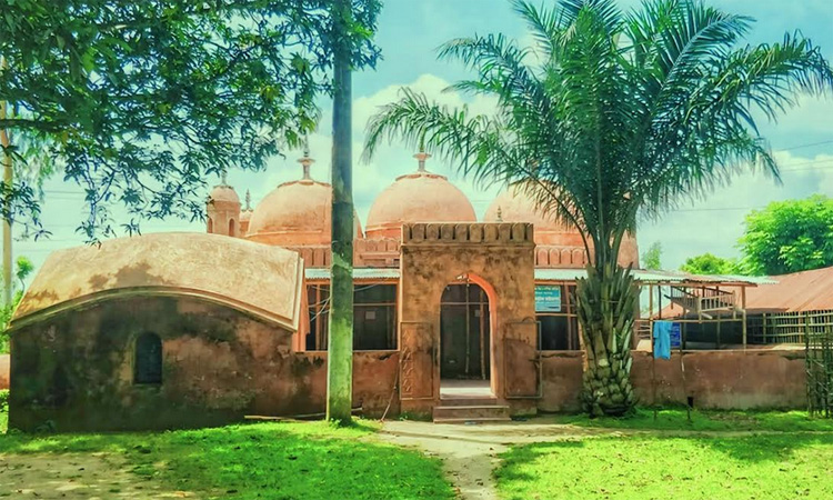 কালের সাক্ষী লালমনিরহাটে মোগল আমলের নিদাড়িয়া মসজিদ