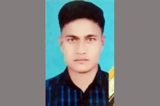 বাবা ফিরে আসবে এ আশায় দিন কাটে শহীদ মিলনের শিশু কন্যা হুমায়রার
