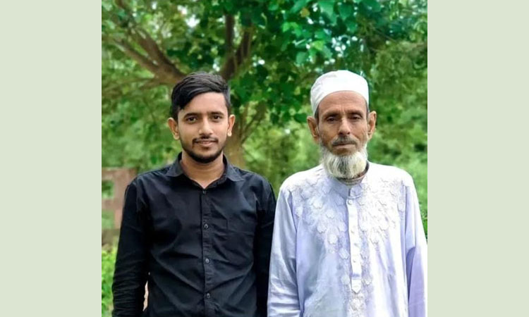 শহীদ ফয়সালের পাশে বাবা সফিকুল ইসলাম