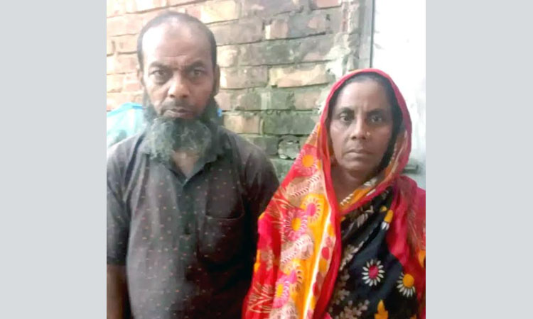 শহীদ মো. জাকির হোসেনের বাবা ও মা