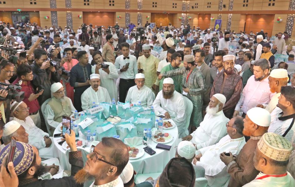 রাজনীতিক ও বিশিষ্ট নাগরিকদের সম্মানে জামায়াতের ইফতার মাহফিল 