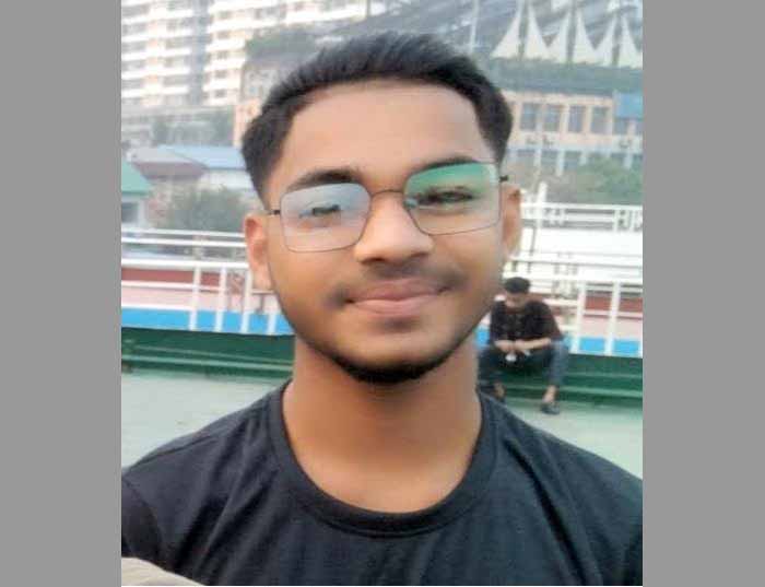 চাকরি করতে ঢাকা এসে লাশ হয়ে বাড়ি ফিরল কিশোর ওমর ফারুক