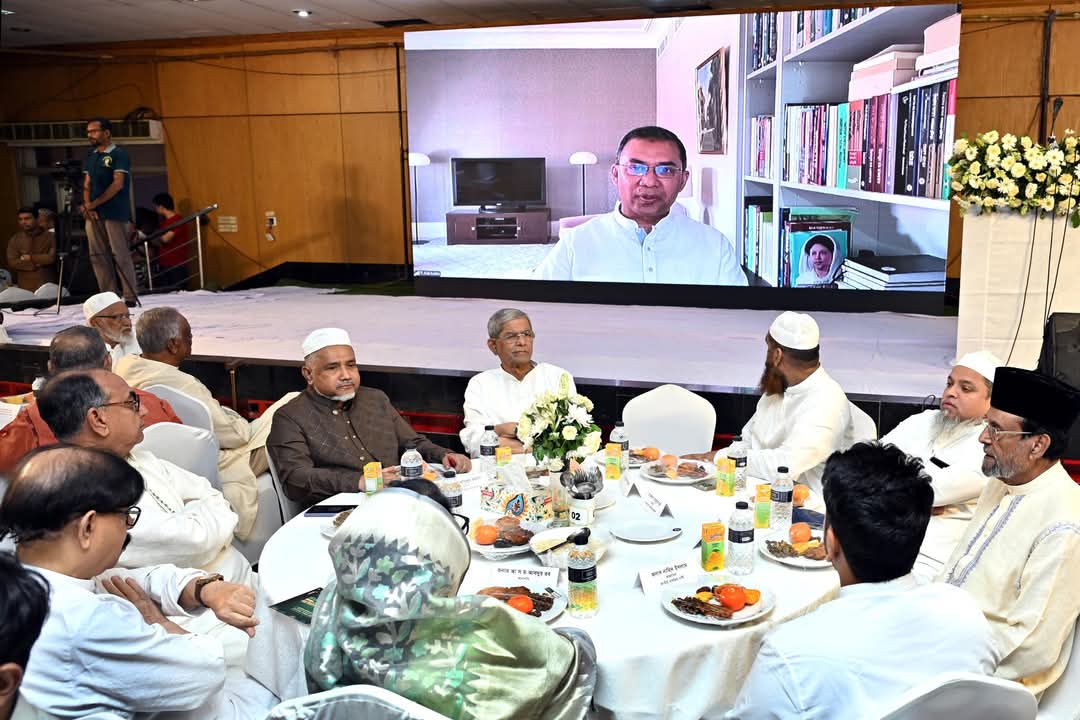 ধর্মীয় উগ্রবাদীদের অপতৎপরতা নিয়ন্ত্রণ করা না গেলে গণতন্ত্র সংকটে পড়বে: তারেক রহমান 