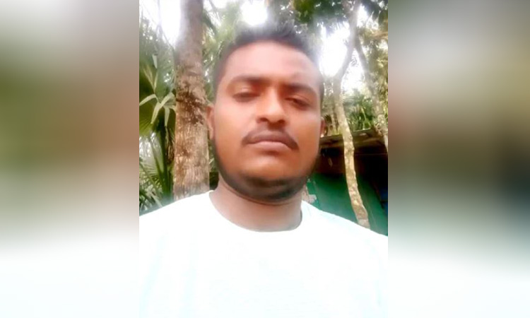স্বৈরাচার পতনের আনন্দ মিছিলে গিয়ে লাশ হয়ে ফিরেছেন মনির
